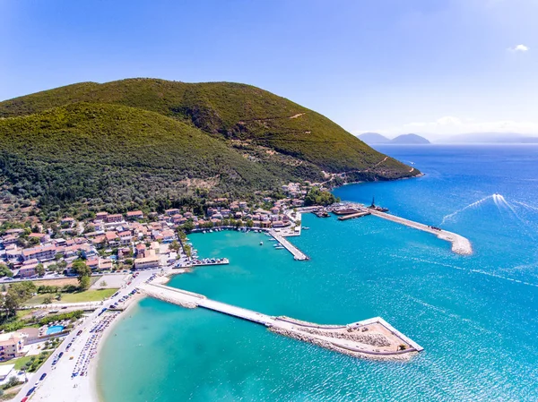 Ciudad de Vasiliki en la isla Lefkada Grecia — Foto de Stock