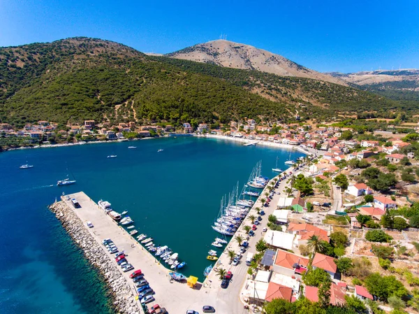 Isla Cefalonia puerto pequeño Agia Effimia puerto de yates — Foto de Stock