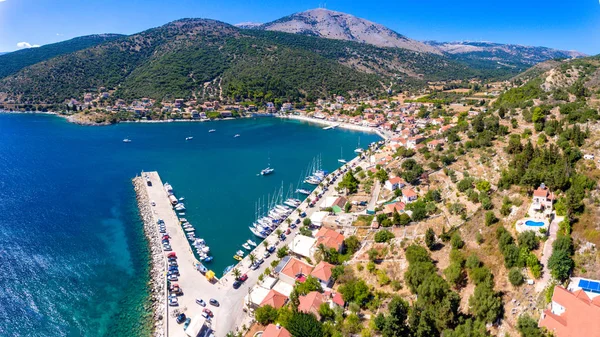 Mały port wyspy Kefalonia Agia Effimia jachty harbour — Zdjęcie stockowe