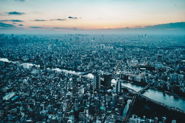 Tokio desde arriba al atardecer. Ciudad de Tokio, Japón —  Fotos de Stock
