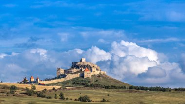 Rupea, sonra yeniden yapılanma. Tranylvania, R müstahkem Kalesi