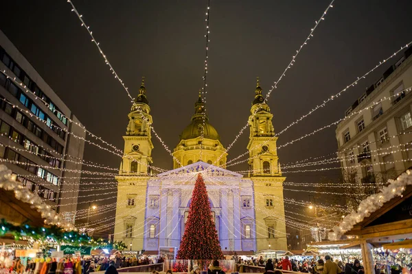 Budapešť, Maďarsko - 8 prosince 2016: Budapešť tradiční Christ — Stock fotografie