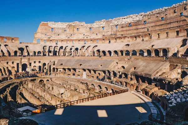 Vnitřek Colosseum, Řím, Itálie — Stock fotografie