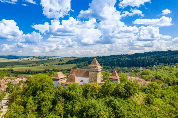 Nyári Táj Légi Kilátás Romániában Viscri Erődített Templom Hagyományos Szász — Stock Fotó