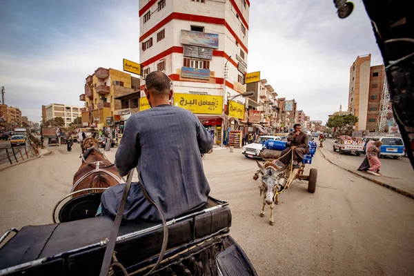 Edfu エジプト 2019年1月 タクシー内から見たエジプトの日常 — ストック写真