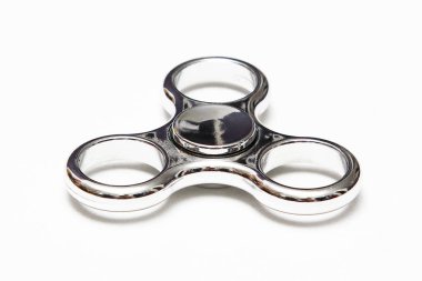 Beyaz bir arka plan üzerinde el spinner