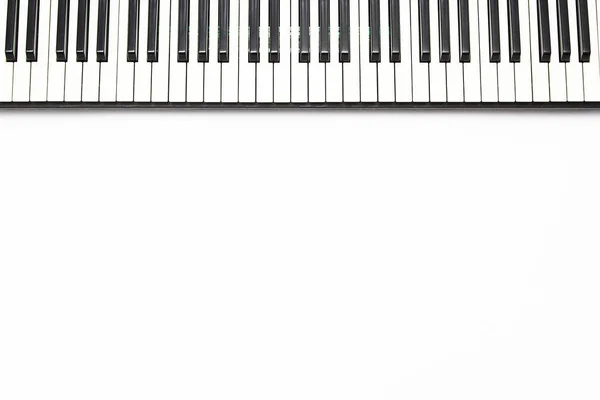 The keys of a new piano — Stock Photo, Image