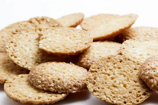 Biscoitos sobre fundo branco — Fotografia de Stock