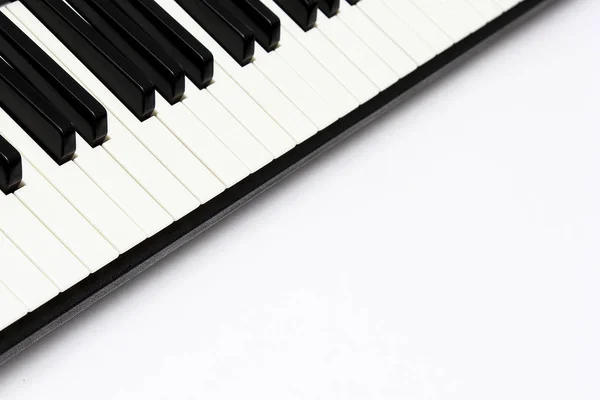 The keys of a new piano — Stock Photo, Image