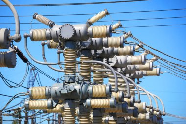 Endüstriyel elektrik malzemesi. Satış ve elektrik üretimi.
