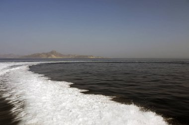 Motor ve motorlu tekne hızı neden denizin dalgaları