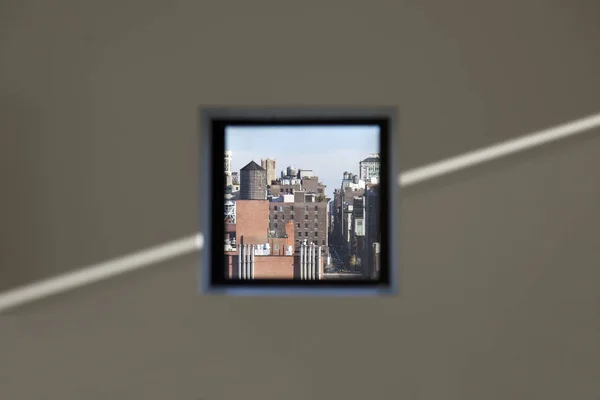 뉴욕 스카이라인의 전망 가진 방 — 스톡 사진