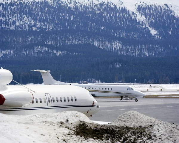 Manzara St Moritz İsviçre özel jetler kar kaplı