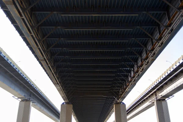 Een Weergave Van Onder Brug Istanboel Turkije — Stockfoto