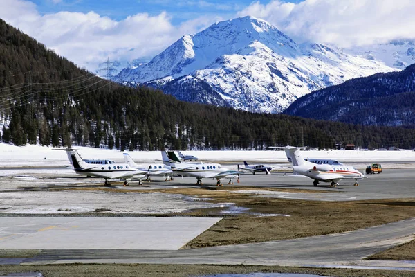 Özel jetler ve uçaklar St Moritz İsviçre Havaalanı