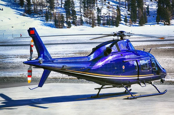 Uma Vista Helicóptero Aeroporto Moritz Suíça — Fotografia de Stock