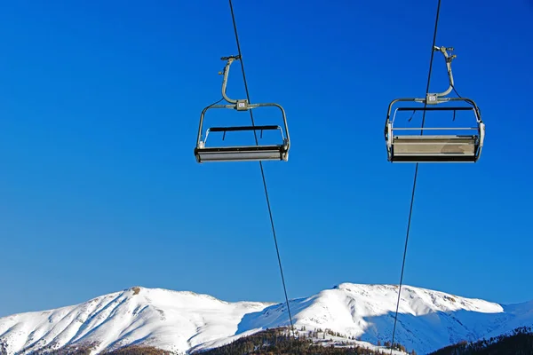 Skifahren Und Snowboarden Skipiste Und Skilift Den Schweizer Alpen — Stockfoto