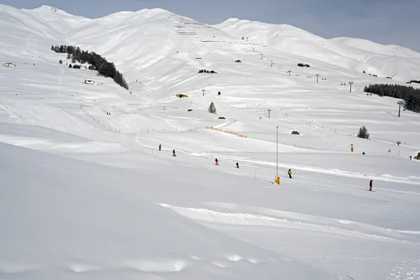 Professor Esqui Crianças Aprendendo Esqui Pista Esqui Nos Alpes Suíços — Fotografia de Stock