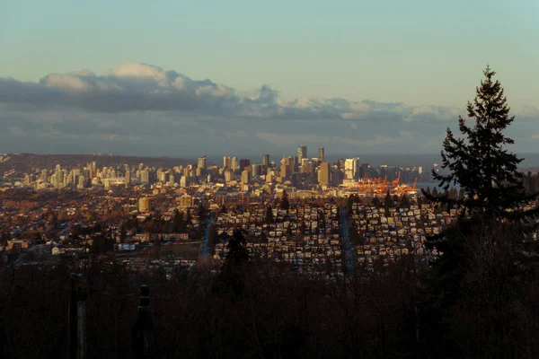 Vancouver centrum w porannym świetle od wschodu słońca — Zdjęcie stockowe