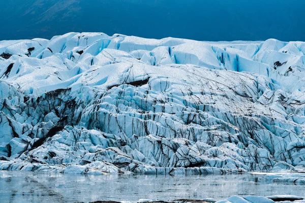 Detalj av glaciären och dess spricka — Stockfoto