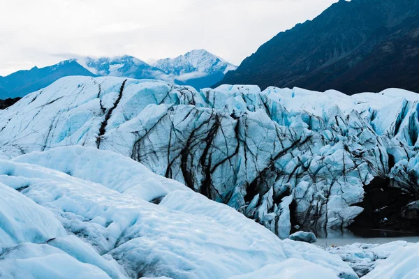 Detalj av glaciären och dess spricka — Stockfoto