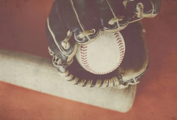 Retro baseball image with bat, ball and glove