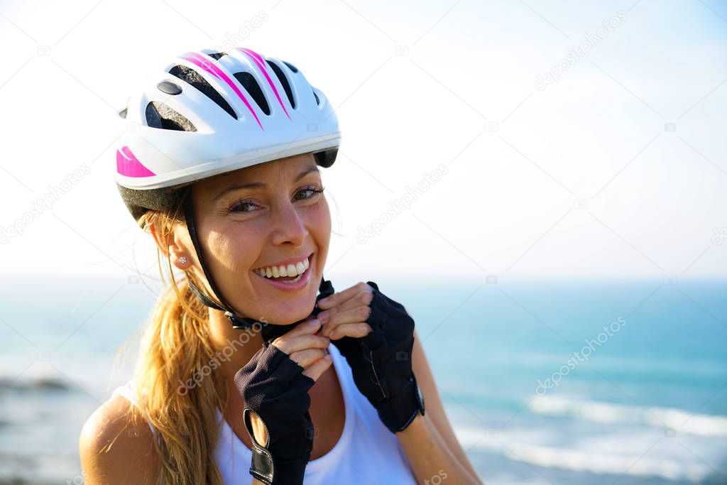 Enjoying a relaxing biking ride on the seaside 