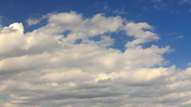 Deep Blue Sky Clouds Timelapse — Stock Video