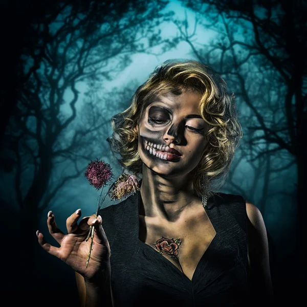 Imagem de Halloween retrato feminino — Fotografia de Stock