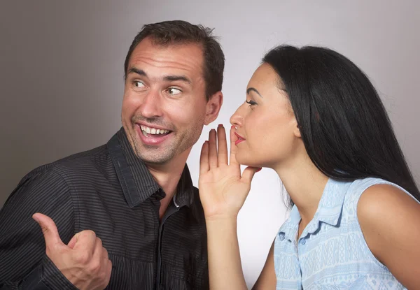 Expresivos chismes de pareja —  Fotos de Stock