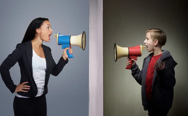 Misverstanden tussen ouders en kinderen — Stockfoto