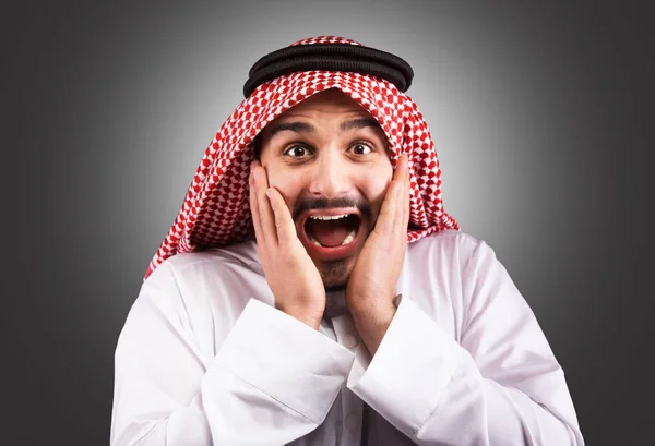 Hombre árabe conmocionado — Foto de Stock
