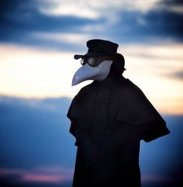 Günbatımı Plague Doktor. Açık portre.