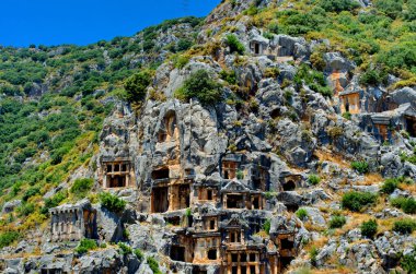 Türkiye 'nin Myra kentinde taş kesimi mezarlar