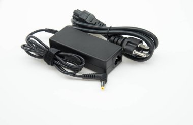 Beyaz arka plan üzerinde izole dizüstü (notebook) Ac adaptörü
