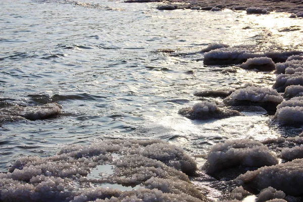 在以色列的死海水晶盐特写 — 图库照片