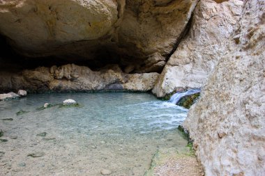 Wadi Bokek doğada saklıdır Judean desert İsrail'in