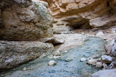Wadi Bokek doğada saklıdır Judean desert İsrail'in