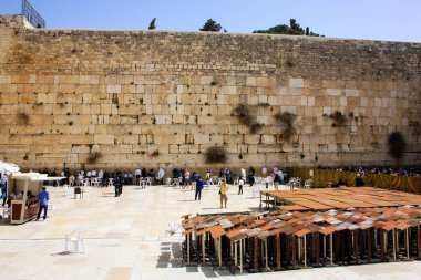 Kudüs İsrail Mart 6-2018 bilinmeyenli insanlar açık dua batı duvarı eski Kudüs şehri, sabah saat