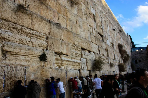 Kudüs Srail Mart 2018 Bilinmeyenli Insanlar Açık Dua Batı Duvarı — Stok fotoğraf