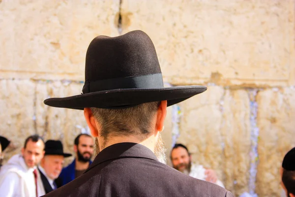 Иерусалим Израиль 2018 Неизвестные Молятся Западной Стены Старом Городе Иерусалим — стоковое фото
