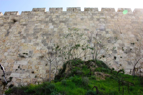 Closeup of the outer wall of the old city of Jerusalem in Israel