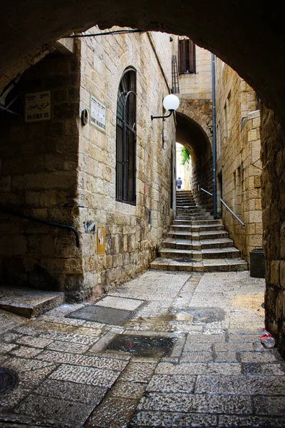 イスラエルのエルサレム旧市街の通りのクローズ アップ — ストック写真