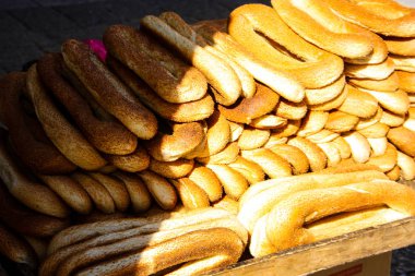  İsrail bir fırında çeşitli ekmek ve hamur işleri closeup satılan