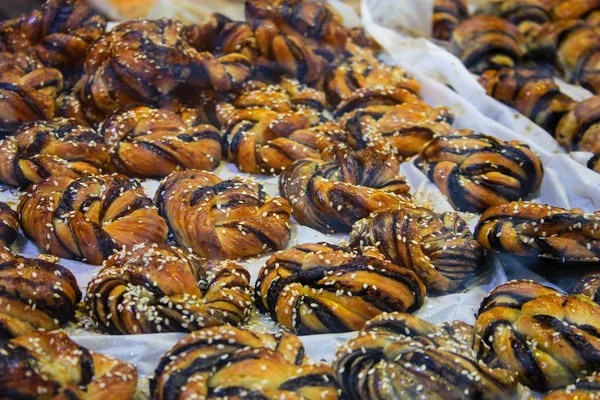 Fechar Vários Pães Doces Vendidos Uma Padaria Israel — Fotografia de Stock