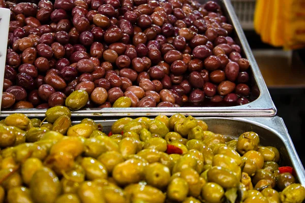 Fechar Balcão Azeitonas Mercado Mahane Yehuda Jerusalém Israel — Fotografia de Stock