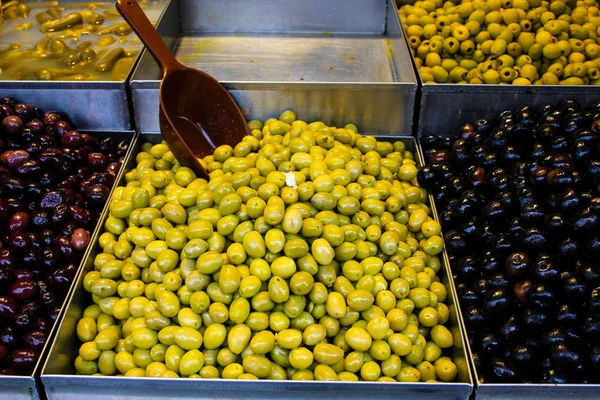 Fechar Balcão Azeitonas Mercado Mahane Yehuda Jerusalém Israel — Fotografia de Stock