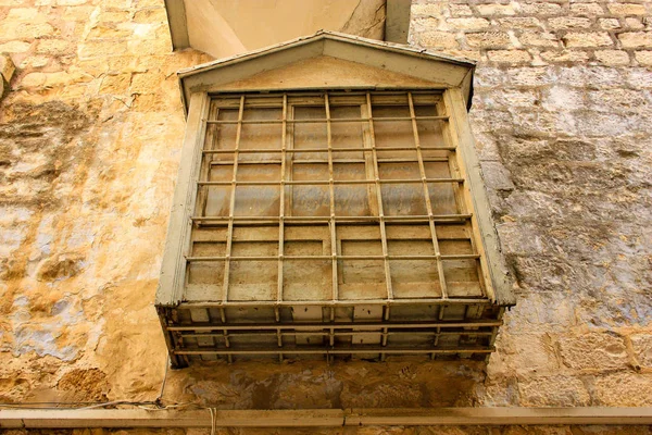 以色列耶路撒冷古城窗户特写 — 图库照片