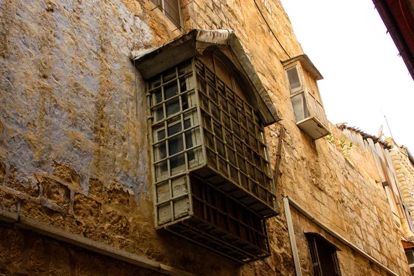 古い都市のエルサレム イスラエル共和国の ウィンドウのクローズ アップ — ストック写真