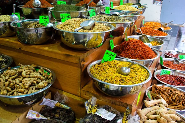 Kudüs Srail Mahane Yehuda Markette Satılan Renkli Baharat Kapandı — Stok fotoğraf